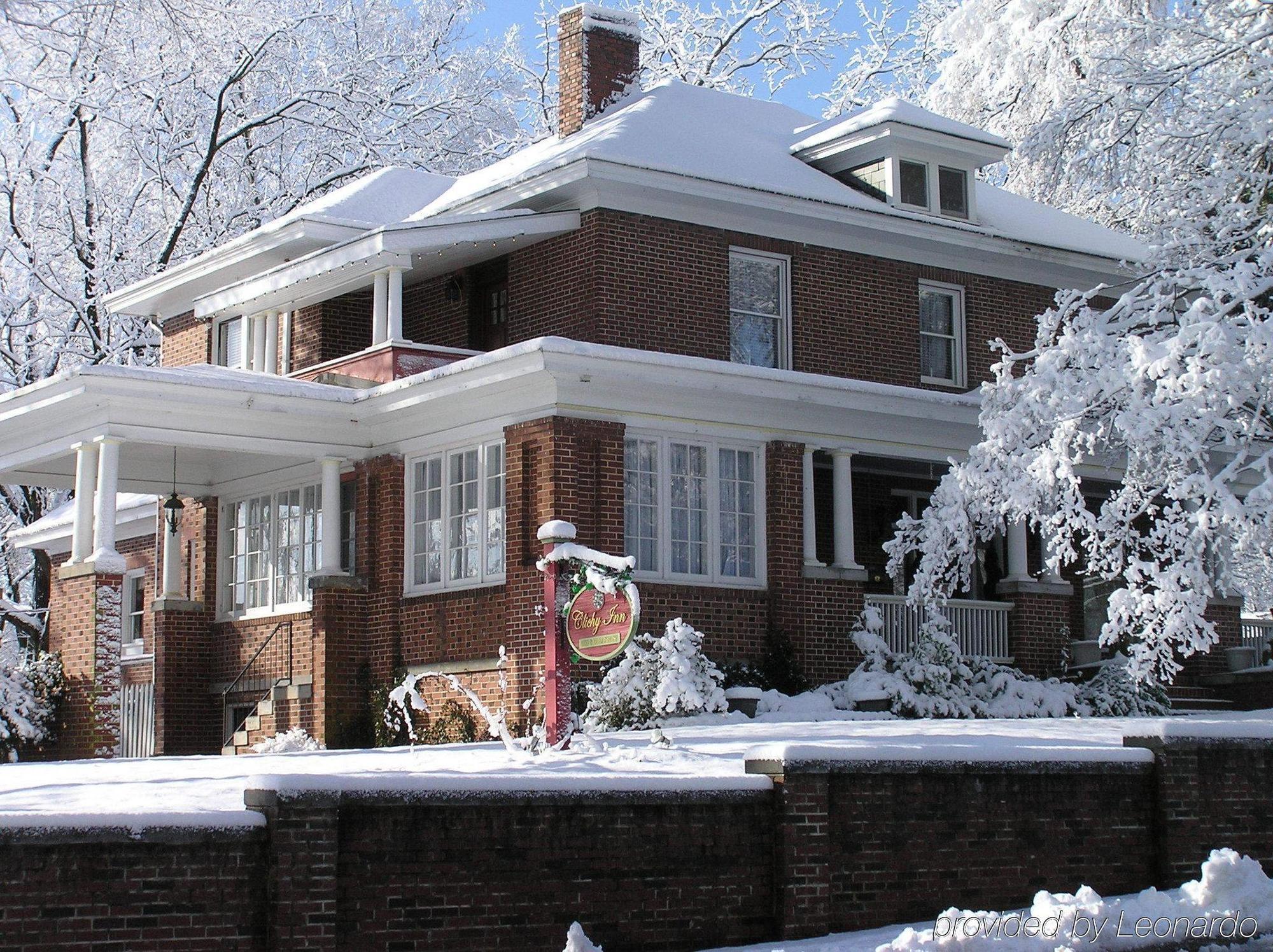 The Inn On Front Street Стейтсвил Екстериор снимка